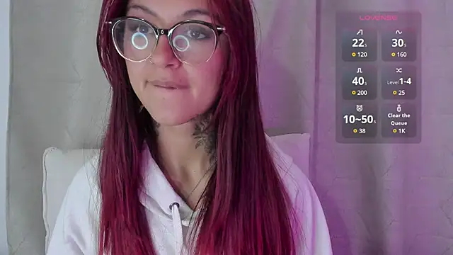 Snapshot of noemi_foxxx chatting on 02/19/26, 02:14 noemi foxxx online show from 02/19/26, 02:14