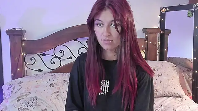 noemi foxxx online show from 11/12/25, 02:32