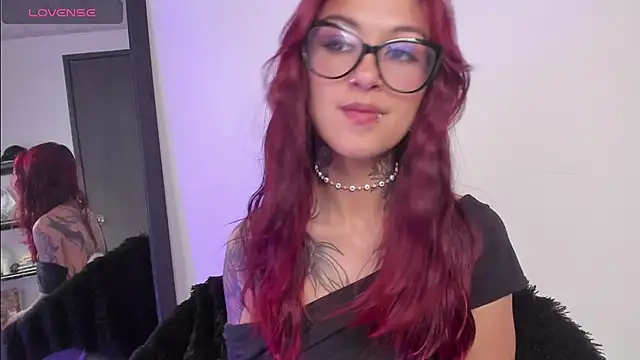 Snapshot of noemi_foxxx chatting on 05/12/26, 03:18 noemi foxxx online show from 05/12/26, 03:18