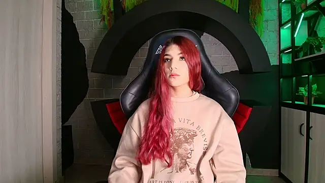 LindseyFerrer online show from 12/10/24, 11:11