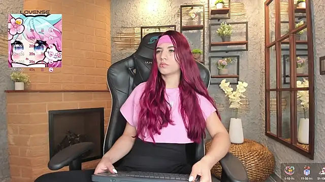 LindseyFerrer online show from 01/03/25, 11:14