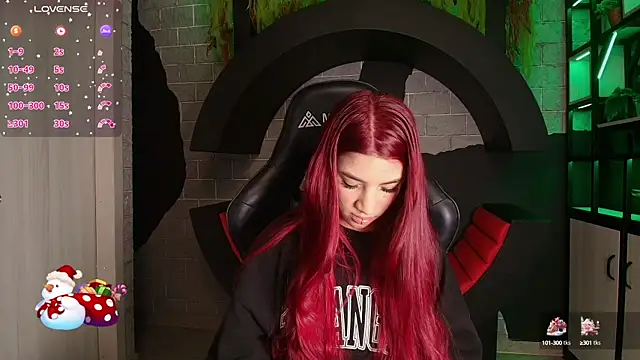 LindseyFerrer online show from 12/26/24, 11:10