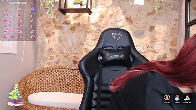 LindseyFerrer online show from 12/22/24, 11:11