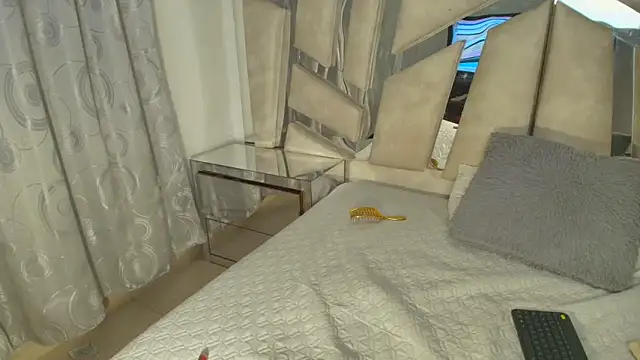 Natalyefoster online show from 04/14/26, 07:19