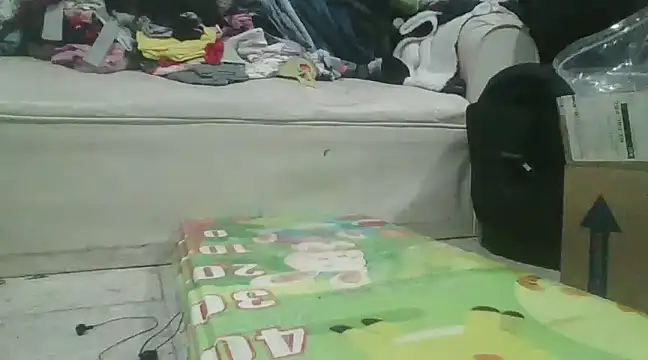 Snapshot of angeljz4 chatting on 02/04/25, 04:37 angeljz4 online show from 02/04/25, 04:37