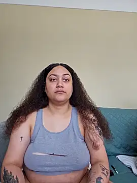 Snapshot of honeeyyy_pot chatting on 03/16/26, 09:50 honeeyyy pot online show from 03/16/26, 09:50