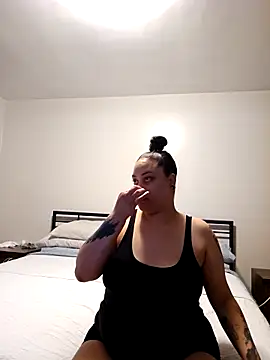 Snapshot of honeeyyy_pot chatting on 03/21/26, 10:20 honeeyyy pot online show from 03/21/26, 10:20