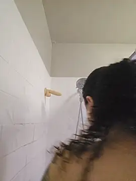 Snapshot of honeeyyy_pot chatting on 02/09/26, 05:38 honeeyyy pot online show from 02/09/26, 05:38