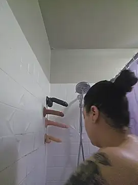 Snapshot of honeeyyy_pot chatting on 01/12/26, 10:47 honeeyyy pot online show from 01/12/26, 10:47