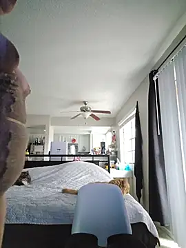 Snapshot of honeeyyy_pot chatting on 01/07/26, 11:10 honeeyyy pot online show from 01/07/26, 11:10