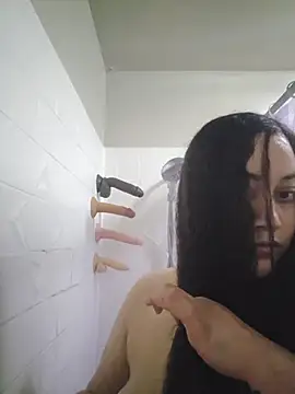 Snapshot of honeeyyy_pot chatting on 01/14/26, 07:01 honeeyyy pot online show from 01/14/26, 07:01