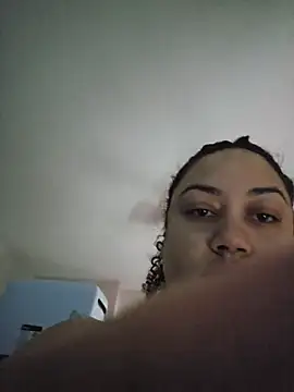 Snapshot of honeeyyy_pot chatting on 01/05/26, 07:50 honeeyyy pot online show from 01/05/26, 07:50