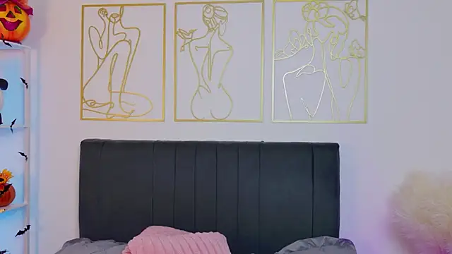 summer holiday online show from 10/22/25, 05:07