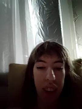 Snapshot of Unusual_G chatting on 11/24/25, 06:02 Unusual G online show from 11/24/25, 06:02