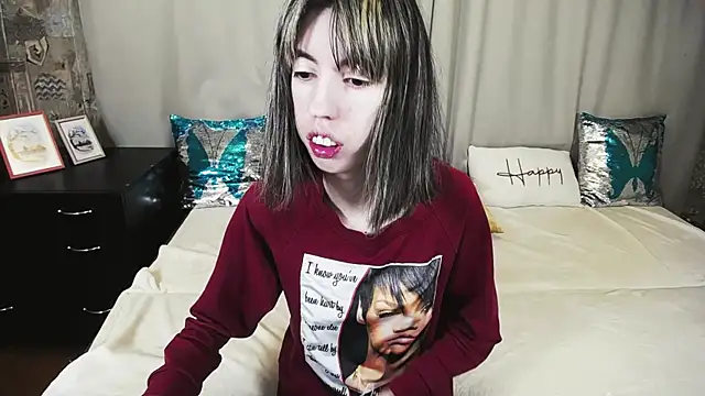 Snapshot of Unusual_G chatting on 10/10/25, 05:41 Unusual G online show from 10/10/25, 05:41