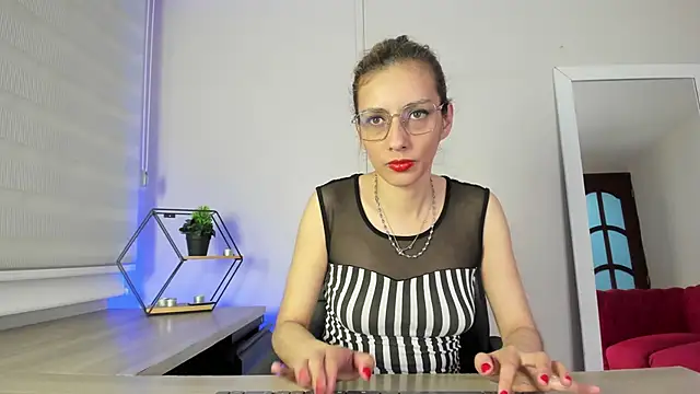 bulma bambina  online show from 03/18/25, 07:55