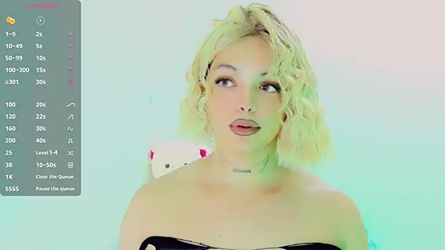 Emmaa Saenz  online show from 03/13/26, 10:04