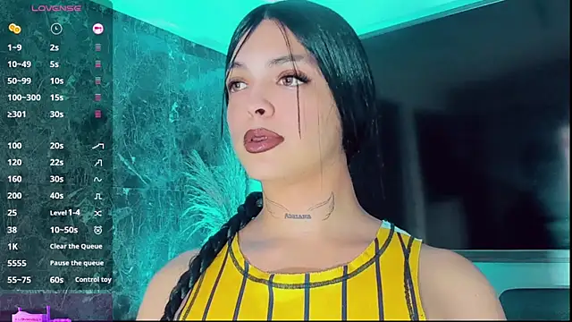 Snapshot of Emmaa_Saenz_ chatting on 10/08/25, 10:32 Emmaa Saenz online show from 10/08/25, 10:32