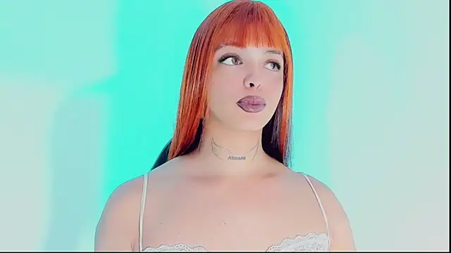 Emmaa Saenz  online show from 12/04/25, 06:18