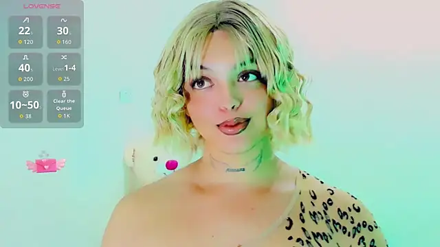 Emmaa Saenz  online show from 03/30/26, 10:44