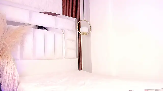 im tyra online show from 11/16/25, 05:34