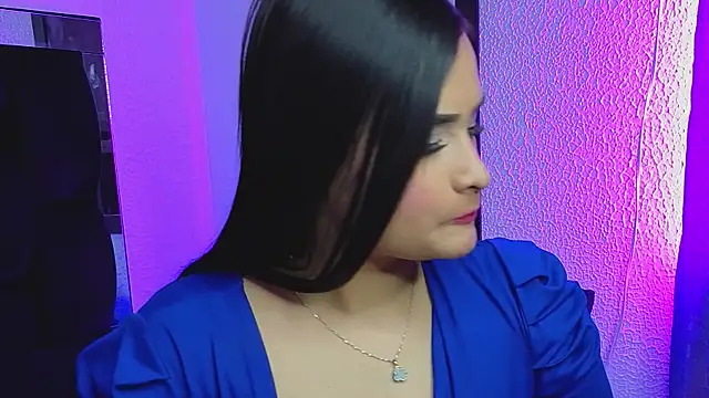 agatha lovee online show from 11/23/25, 12:53