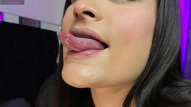 Snapshot of agatha_lovee chatting on 02/08/26, 06:49 agatha lovee online show from 02/08/26, 06:49