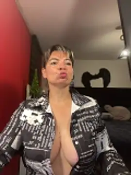 charlotedoll online show from 12/21/25, 04:25