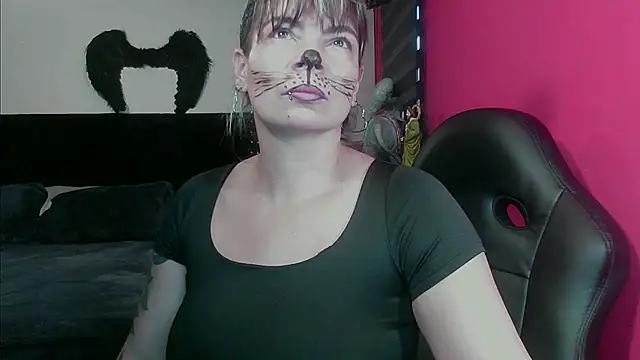 charlotedoll online show from 11/02/25, 10:26