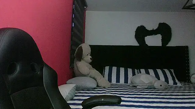 charlotedoll online show from 04/01/26, 11:12