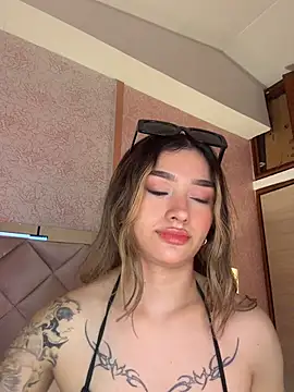 Arianavillada online show from 04/12/26, 03:43