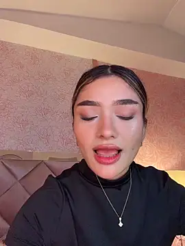 Snapshot of Arianavillada chatting on 06/27/26, 03:56 Arianavillada online show from 06/27/26, 03:56