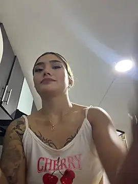 Snapshot of Arianavillada chatting on 06/12/26, 03:48 Arianavillada online show from 06/12/26, 03:48