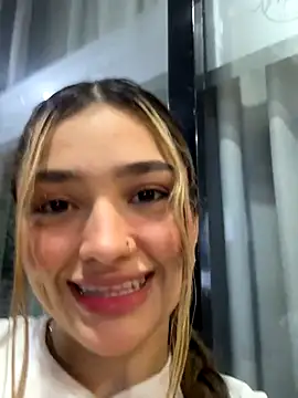 Arianavillada online show from 11/23/25, 01:15