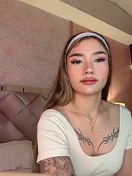 Arianavillada online show from 04/23/26, 03:46