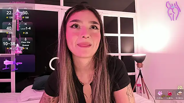 Snapshot of Arianavillada chatting on 03/06/25, 06:19 Arianavillada online show from 03/06/25, 06:19