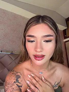 Arianavillada online show from 05/17/26, 03:39