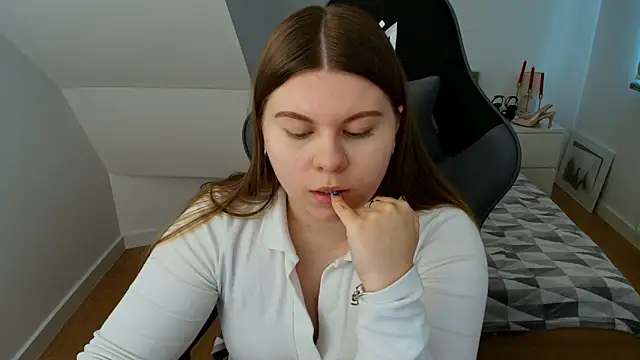 AbbyPleasure online show from 04/13/26, 11:03