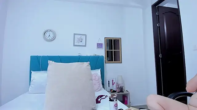 kamila lopez online show from 03/28/26, 10:44