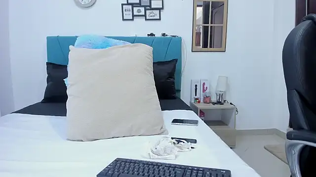 kamila lopez online show from 02/07/26, 08:28