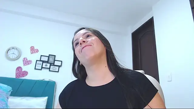 Snapshot of kamila_lopez chatting on 03/07/25, 01:53 kamila lopez online show from 03/07/25, 01:53