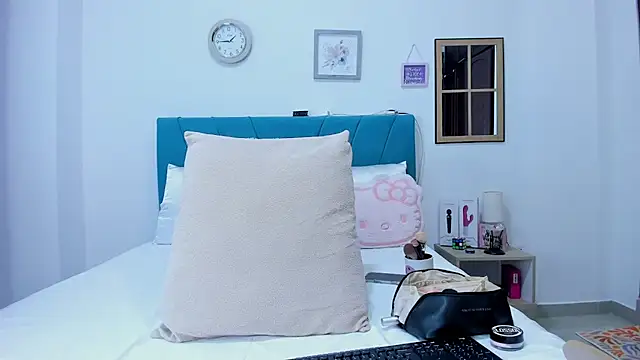 kamila lopez online show from 04/09/26, 09:54