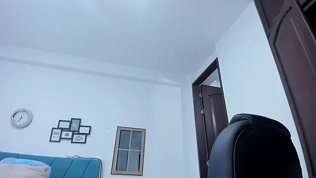 kamila lopez online show from 11/22/25, 09:57