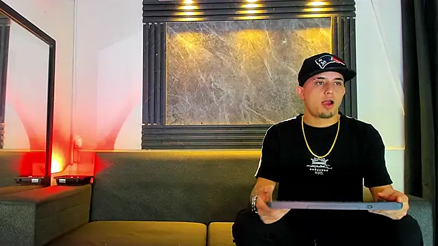 liam genner  online show from 09/27/25, 08:26