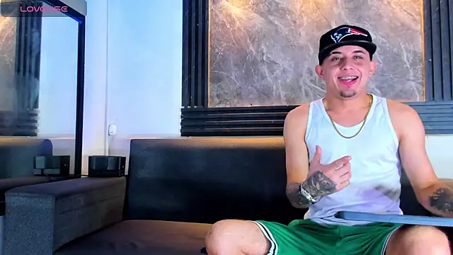 liam genner  online show from 09/29/25, 08:03