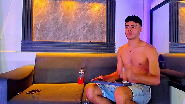 liam genner  online show from 11/20/25, 09:04