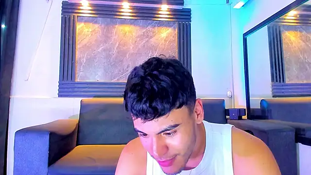 liam genner  online show from 11/28/25, 08:20