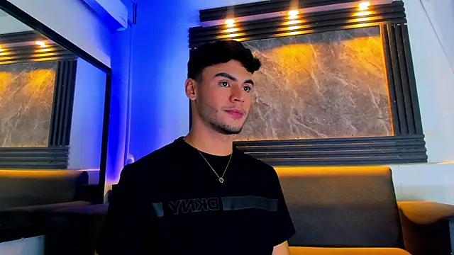 liam genner  online show from 09/19/25, 08:24