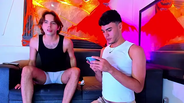 liam genner  online show from 10/20/25, 08:09