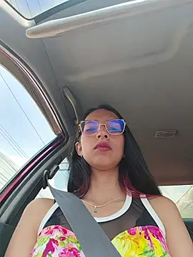 Katalleya jyj online show from 12/15/25, 05:41